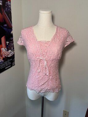 Vintage Clothing Co. Y2K Pink Lace Short Sleeve Blouse